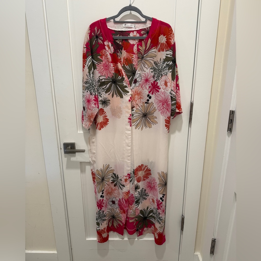 Floral Pink and Cream Women's Kimono